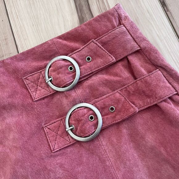 ANTHROPOLOGY Blank NYC 100% Leather PINK Suede Buckle Moto Mini Skirt Size 28 - Picture 5 of 9